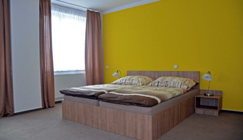 Hotel Fabrika Uherské Hradiště - Dvoulůžkový pokoj, Jednolůžkový pokoj